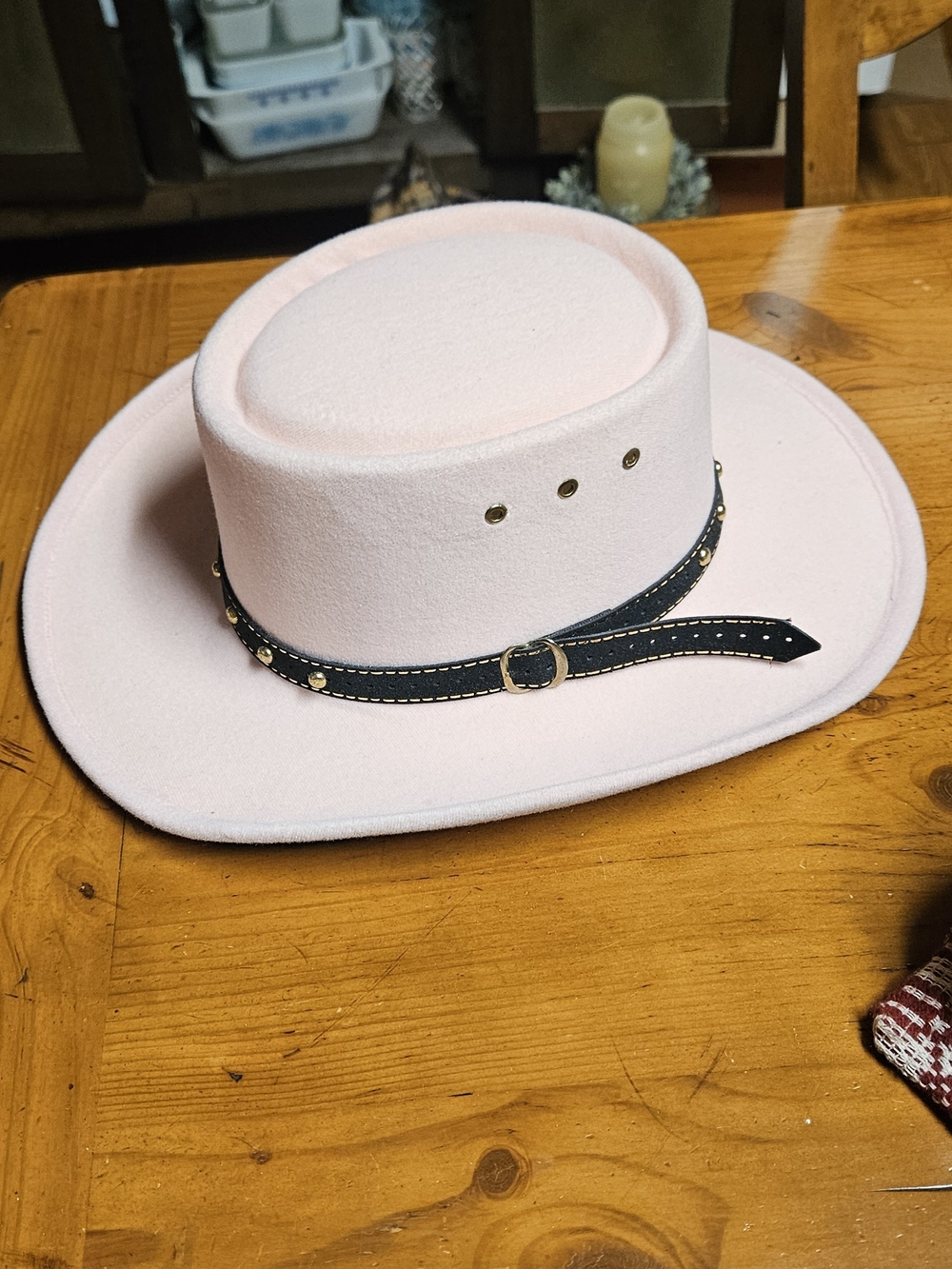 Women's Pink Felt Rancher Hat with Decorative Band